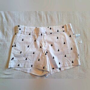 British Khaki women's size 6 white shorts with embroidered sailboats NWOT
